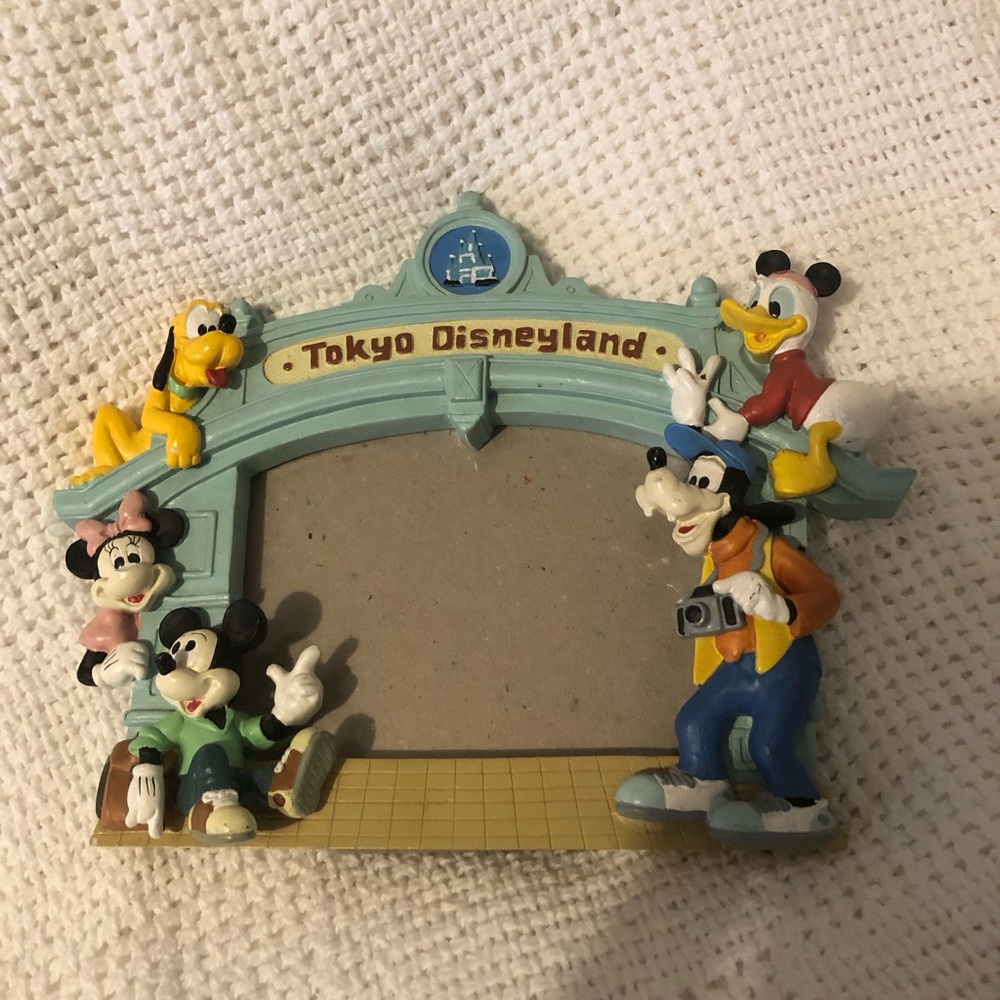 🎠Tokyo Disneyland Character Photo Frame- $45 or $40 w/offer